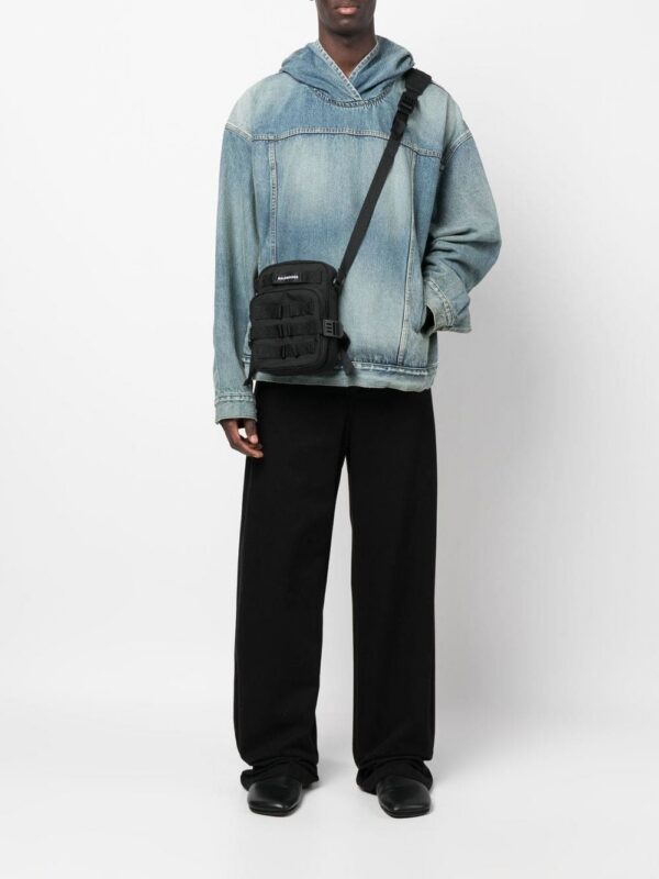 18511811_53539682_1000.jpg Balenciaga Army logo-embroidered messenger bag