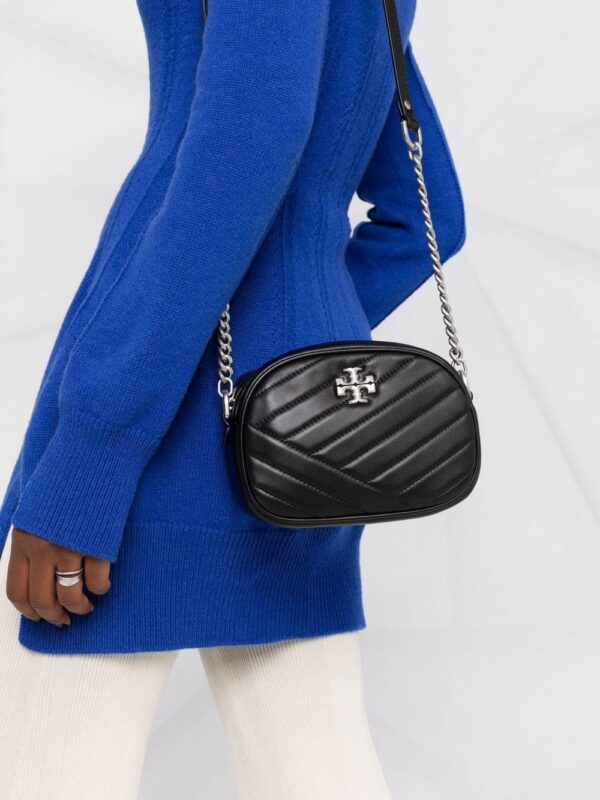 18518271_39836339_1000.jpg Tory Burch Kira chevron-quilted camera bag