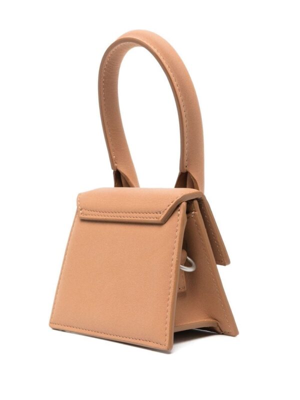 18895555_41186233_1000.jpg Jacquemus Le Chiquito homme mini handbag