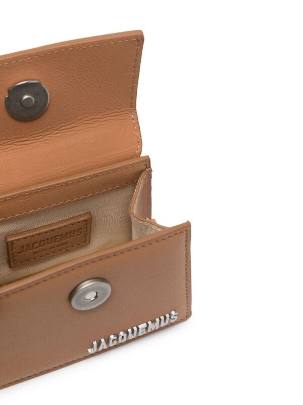 18895555_41186234_1000.jpg Jacquemus Le Chiquito homme mini handbag