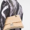 18945220_43537402_1000.jpg Balenciaga Crush chain-strap shoulder bag