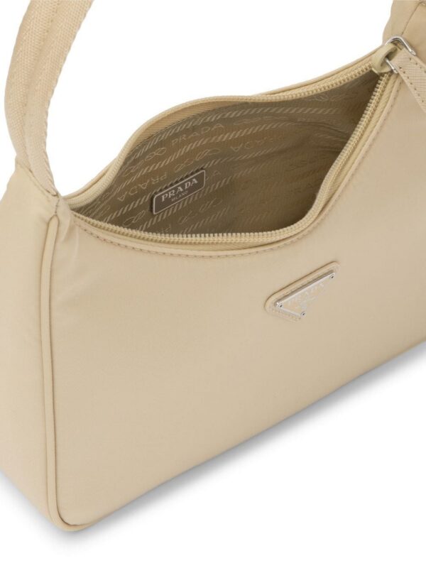 19062763_41803085_1000.jpg Prada Re-Edition 2000 Re-Nylon mini bag
