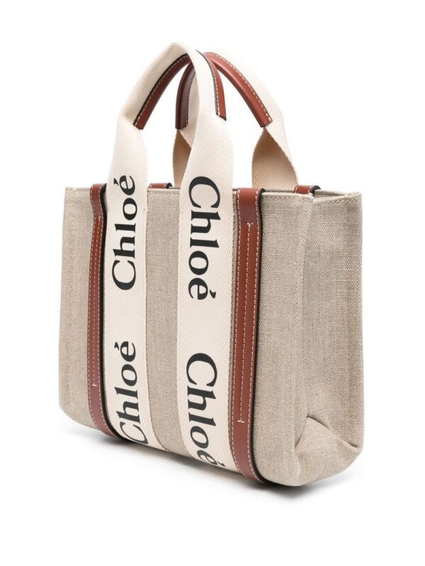 19116147_41830656_1000.jpg Chloé logo-print tote bag