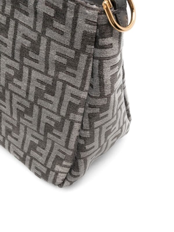 19135604_41944347_1000.jpg FENDI O'Lock FF-monogram tote bag