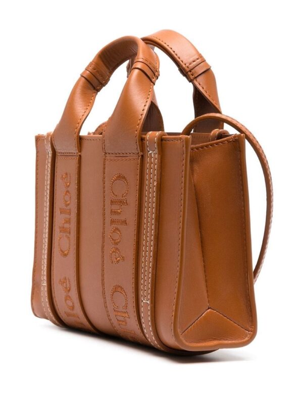 19160252_43640554_1000.jpg Chloé Woody leather mini bag