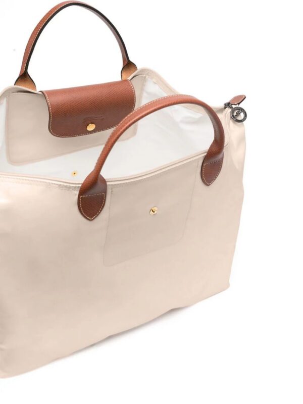 19207983_45544242_1000_0d56a004-fca0-4d22-a26b-fb6d94658faf.jpg Longchamp large Le Pliage travel bag