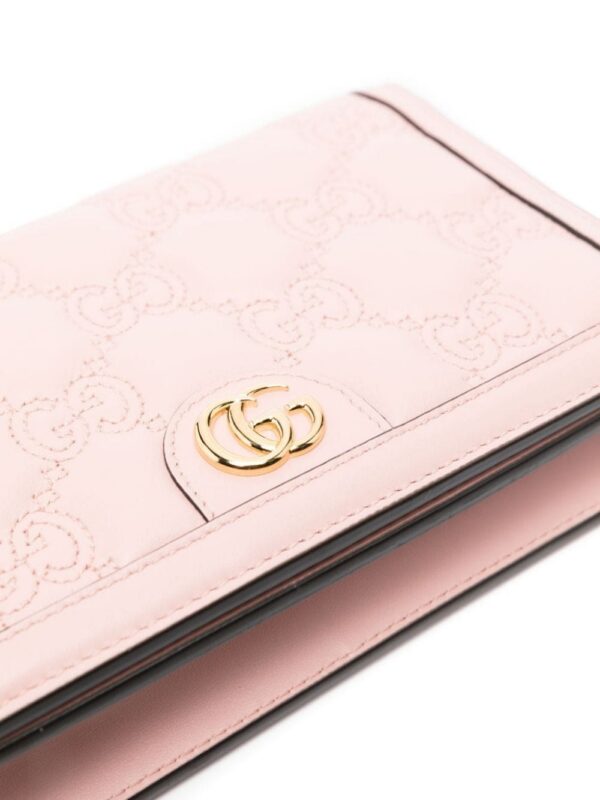 19408012_53163007_1000.jpg Gucci GG matelassé chain wallet