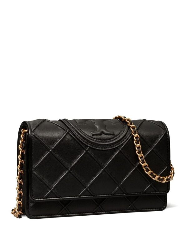 19447893_43785200_1000.jpg Tory Burch Fleming logo-embossed crossbody bag