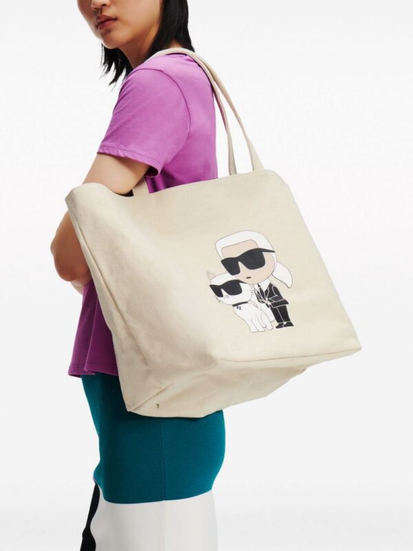 19618347_51506945_1000.jpg Karl Lagerfeld Ikonik Karl & Choupette tote bag
