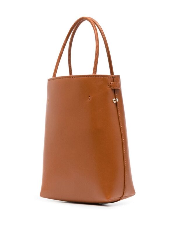 20050354_45175097_1000.jpg Chloé Sense embroidered-logo leather mini bag