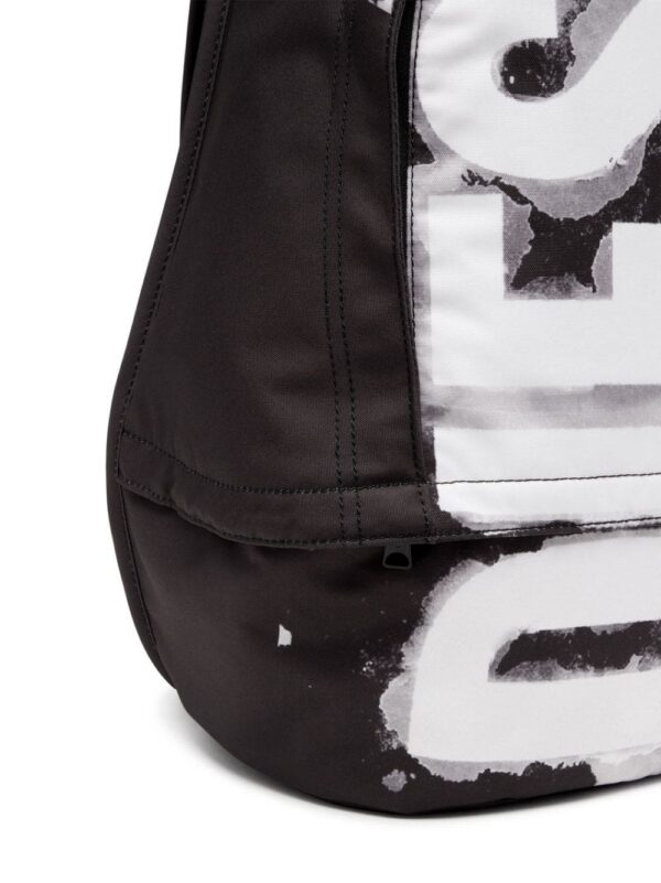 20266142_50429291_1000.jpg Diesel Rave X logo-print backpack