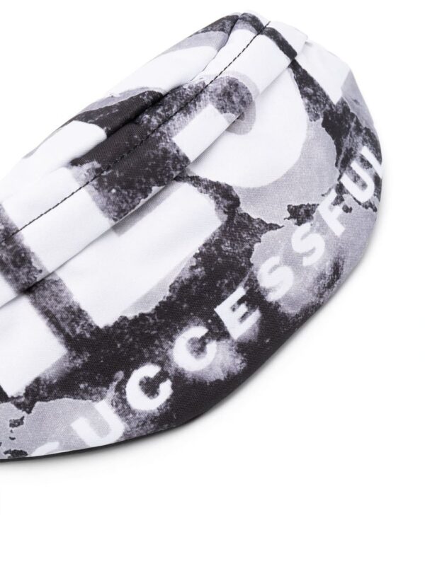 20309113_50369459_1000.jpg Diesel Rave X logo-print belt bag