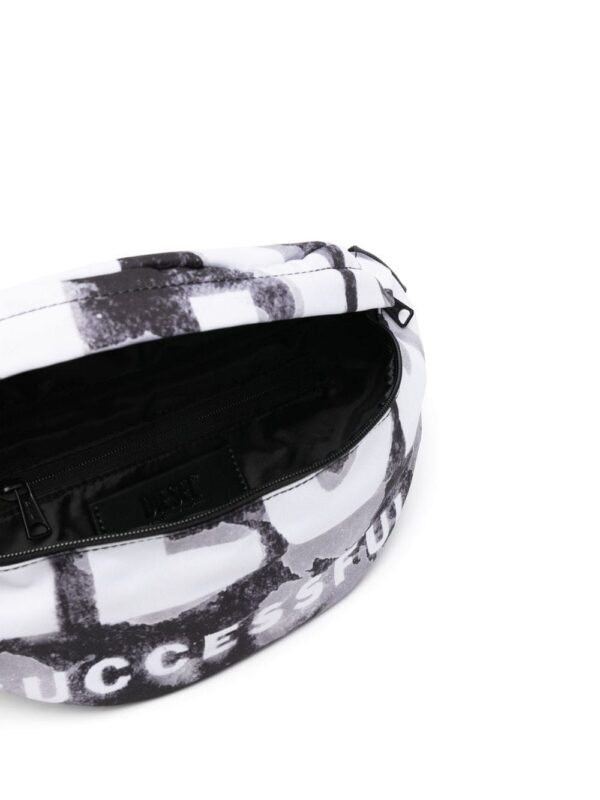 20309113_50369476_1000.jpg Diesel Rave X logo-print belt bag
