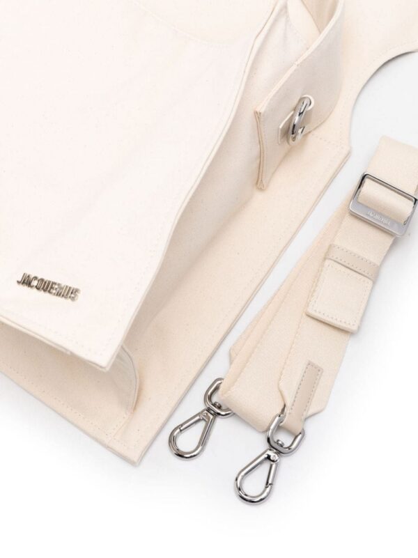 20402864_51450274_1000.jpg Jacquemus Le Bambino de Voyage holdall bag