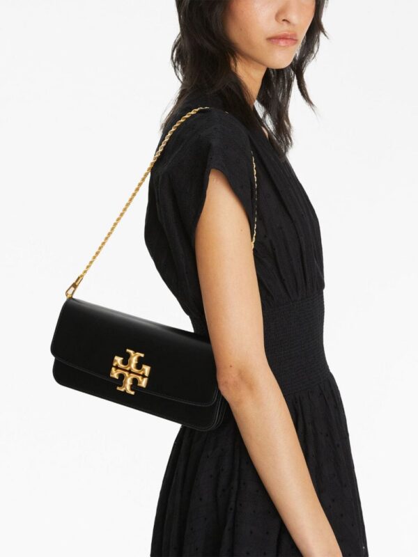20530791_50671176_1000.jpg Tory Burch Eleanor logo-plaque leather clutch bag