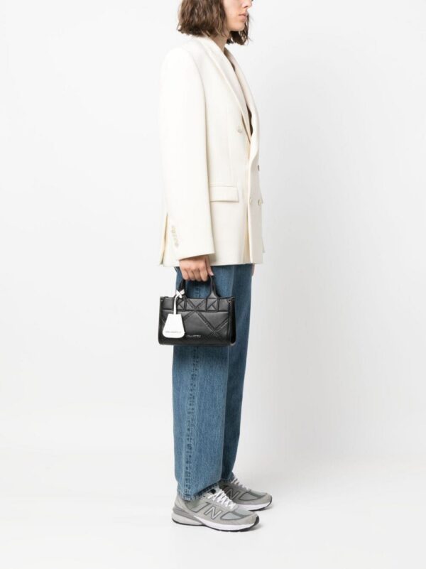 20576789_50796847_1000.jpg Karl Lagerfeld small K/Skuare logo-embossed tote bag