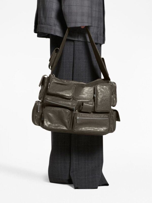 20786259_51070320_1000.jpg Balenciaga large Superbusy Sling shoulder bag