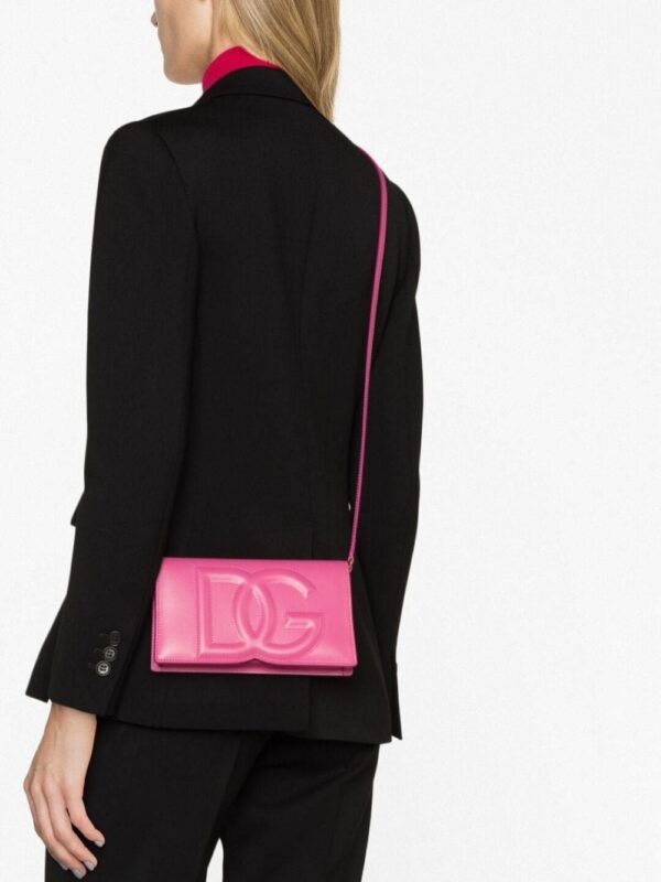 20875192_50787850_1000.jpg Dolce & Gabbana logo-embossed leather crossbody bag