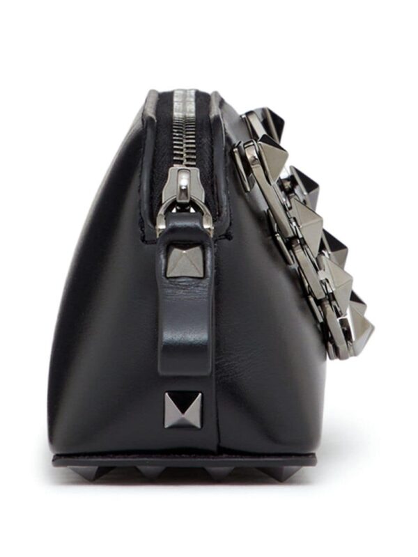 20896902_50936577_1000.jpg Valentino Garavani mini Rockstud calfskin clutch