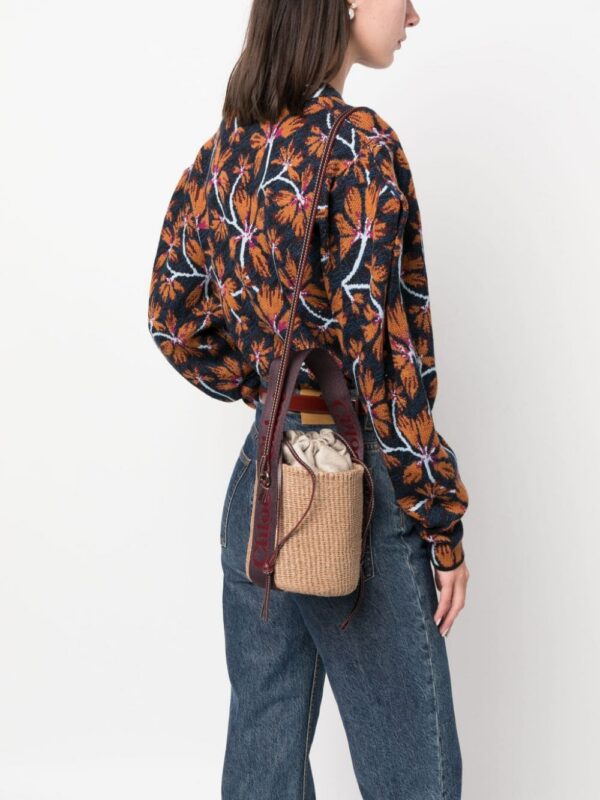 20938865_51104962_1000.jpg Chloé small Woody logo-print tote bag