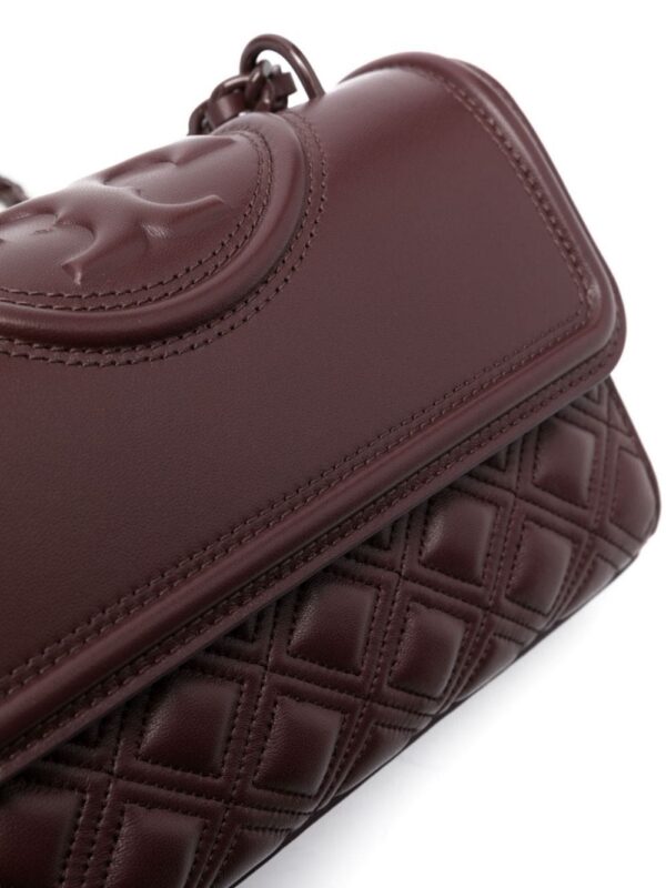 20972575_51067757_1000.jpg Tory Burch logo-embossed quilted-leather shoulder bag