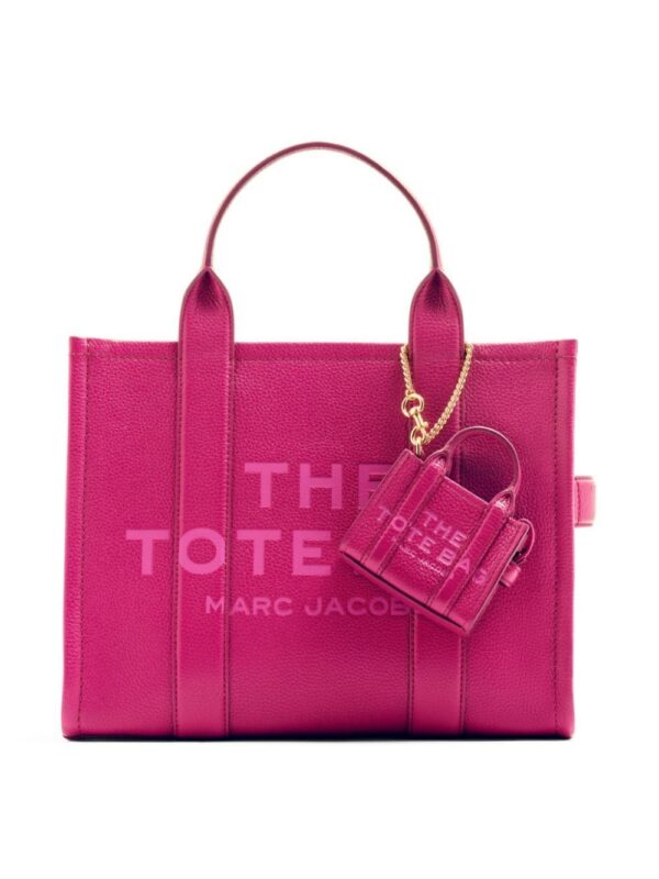 21446588_52010409_1000.jpg Marc Jacobs The Nano Tote bag charm
