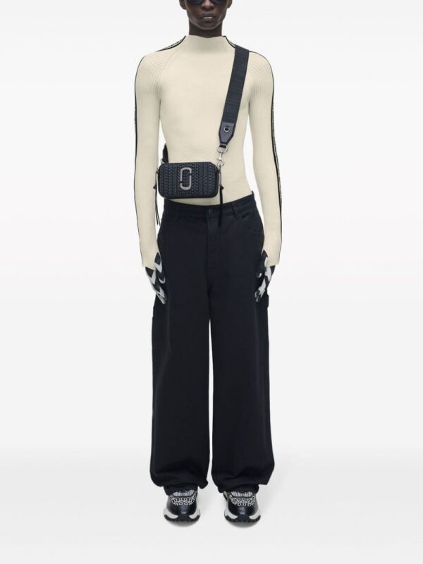 21446606_52206811_1000.jpg Marc Jacobs Snapshot logo-debossed crossbody bag