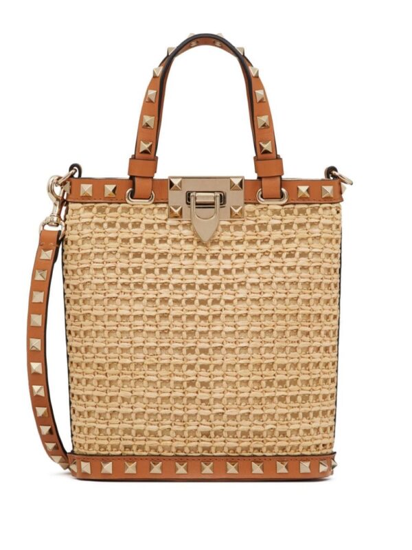 21676720_52022084_1000.jpg Valentino Garavani mini Rockstud raffia shoulder bag