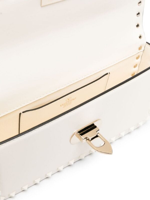 21715405_51642792_1000.jpg Valentino Garavani Rockstud23 East-West shoulder bag