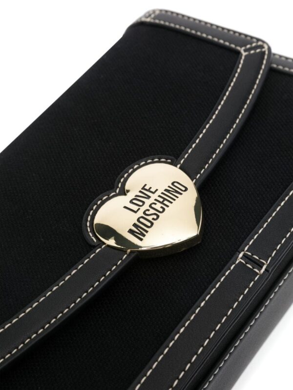 21773651_51656910_1000.jpg Love Moschino logo-patch shoulder bag