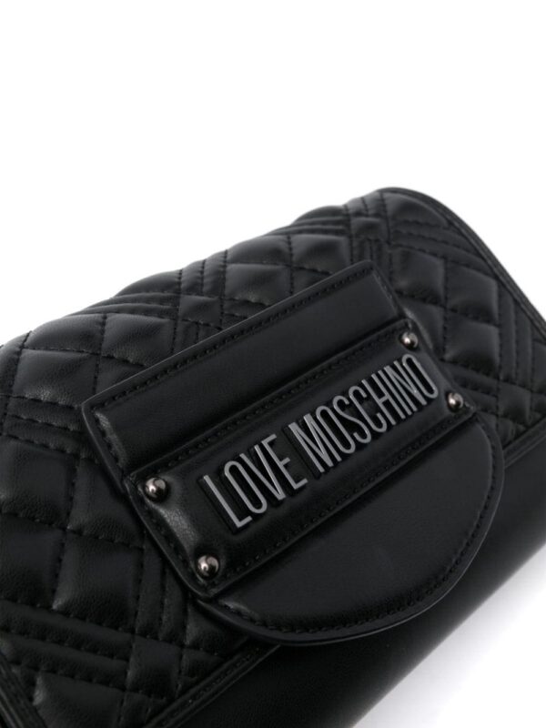 21773668_51656945_1000.jpg Love Moschino logo-lettering quilted shoulder bag