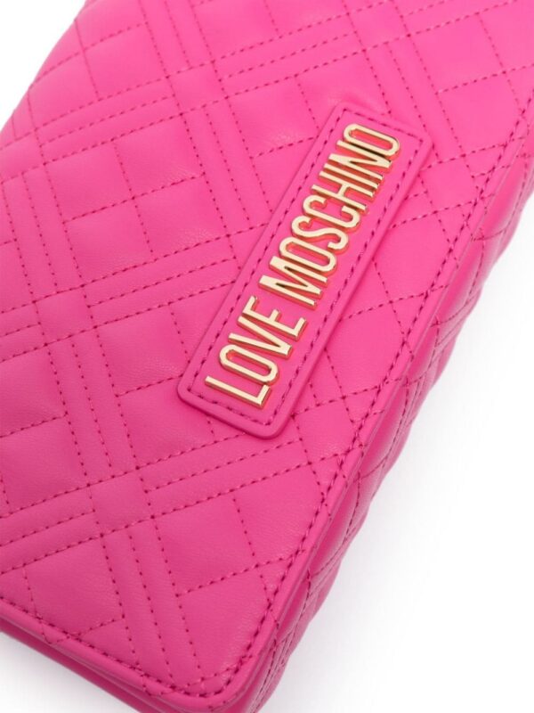 21776148_51657656_1000.jpg Love Moschino logo-lettering quilted crossbody bag
