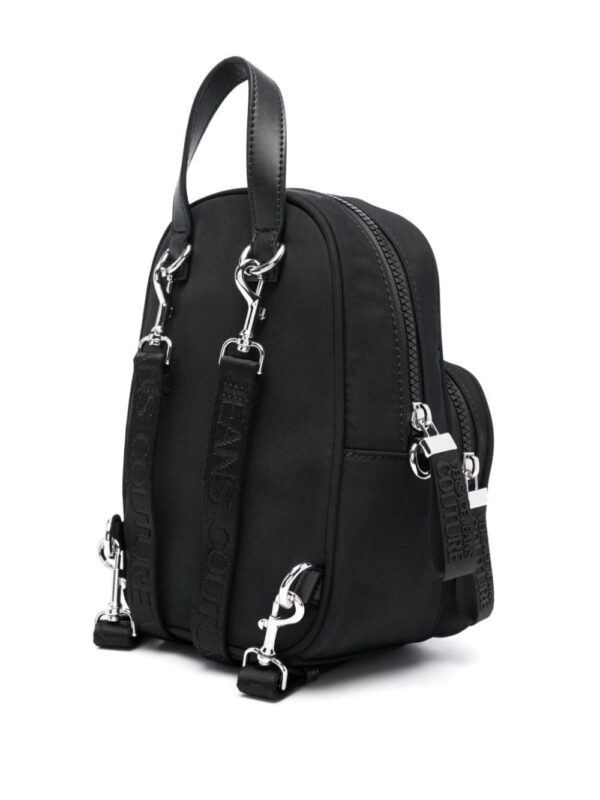 21829088_51673323_1000.jpg Versace Jeans Couture logo-lettering zipped backpack