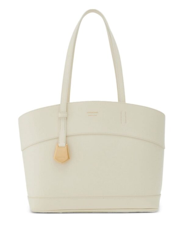 21832419_52487524_1000.jpg Ferragamo Charming leathert tote bag