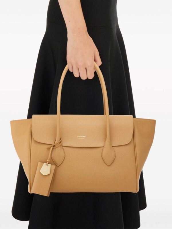 21832425_52500098_1000.jpg Ferragamo logo-tag leather tote bag