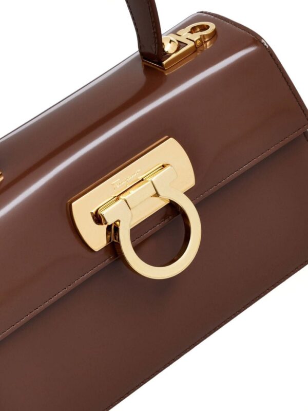 21834187_51696721_1000.jpg Ferragamo Iconic logo-engraved tote bag