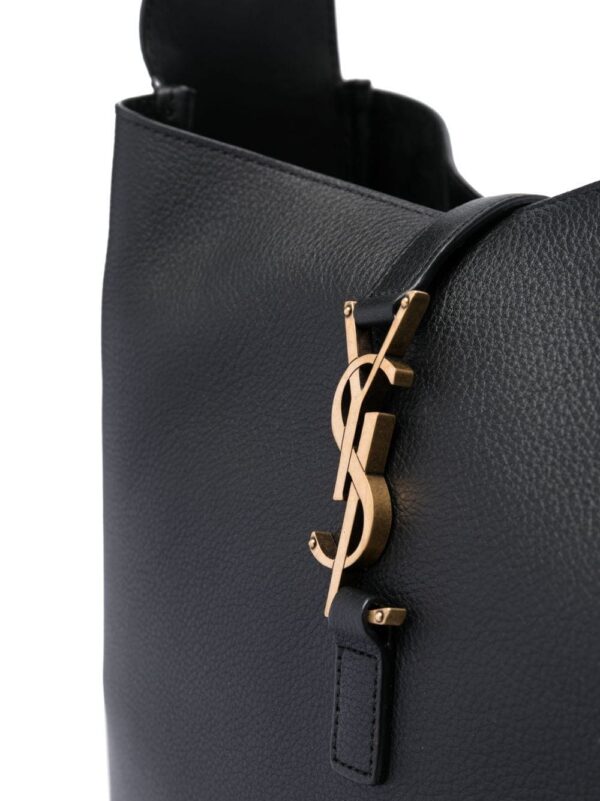 21978657_53537400_1000.jpg Saint Laurent large Le 5 à 7 leather shoulder bag