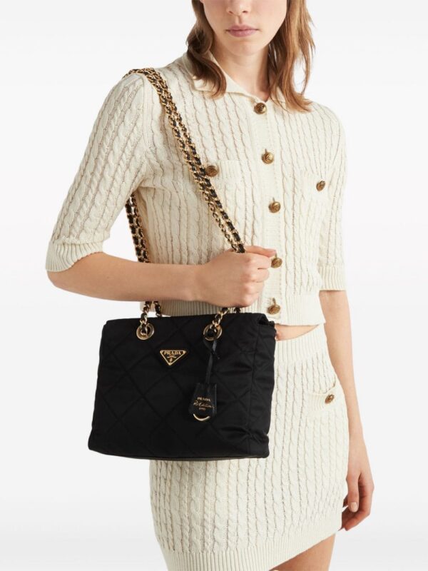 22080797_51824964_1000.jpg Prada Re-Edition 1995 shoulder bag