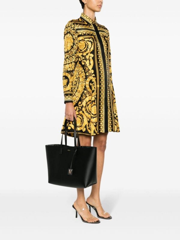 22100459_52398797_1000.jpg Versace Virtus leather tote bag