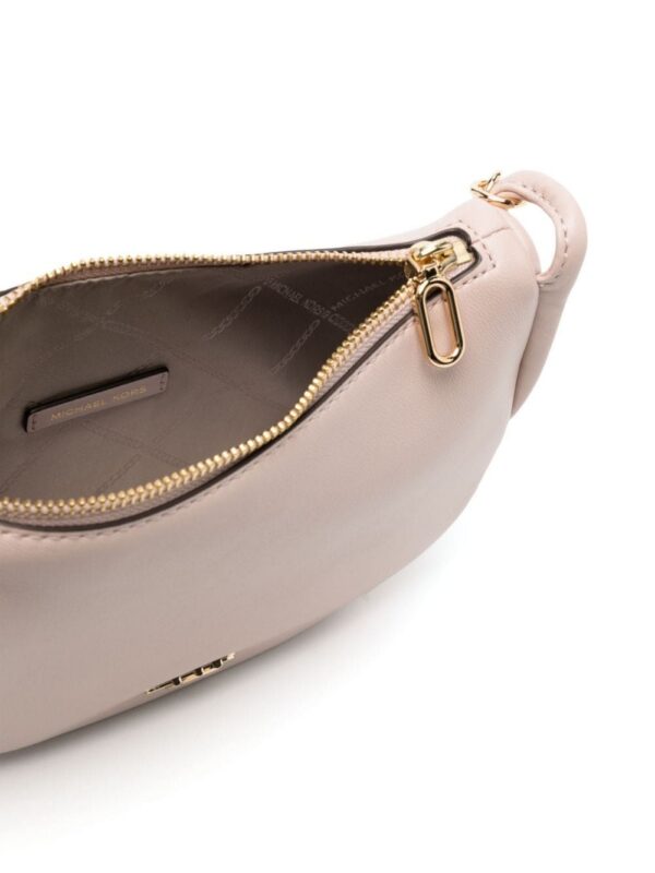 22156519_52481264_1000.jpg Michael Kors Kendall logo-plaque leather shoulder bag
