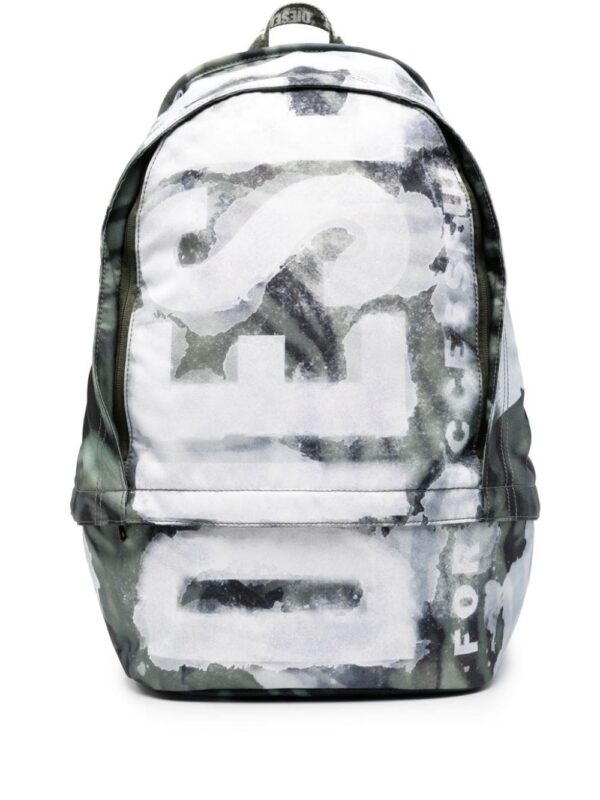 22213727_52185077_1000_96b07ea2-d2ce-40cb-b3a3-71a34e773b3e.jpg Diesel Rave X camouflage-print backpack