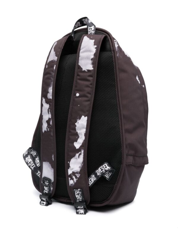 22213743_52233466_1000.jpg Diesel Rave logo-print backpack