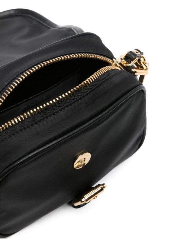 22301471_52800730_1000.jpg Moschino logo-plaque crossbody bag