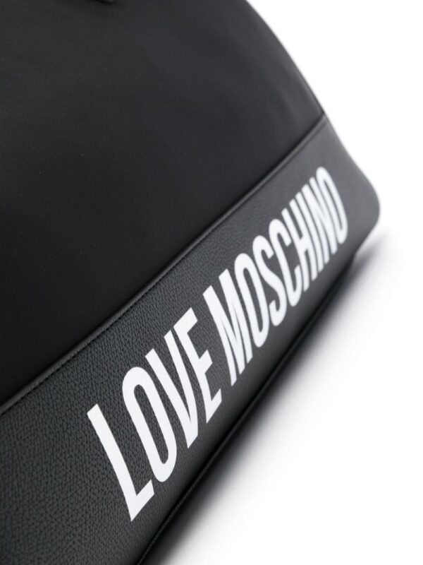 22464858_53014752_1000.jpg Love Moschino logo-print duffle bag