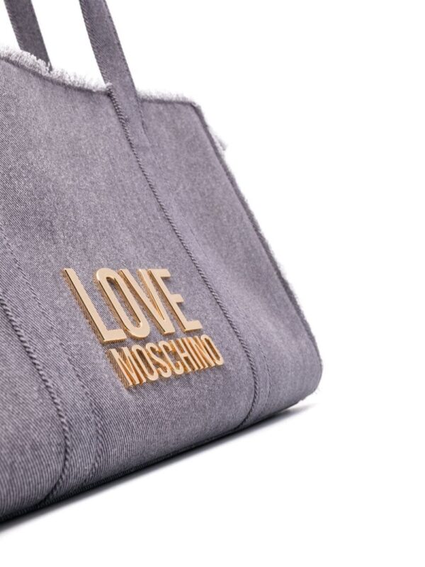 22465212_52400646_1000.jpg Love Moschino logo-lettering denim shoulder bag