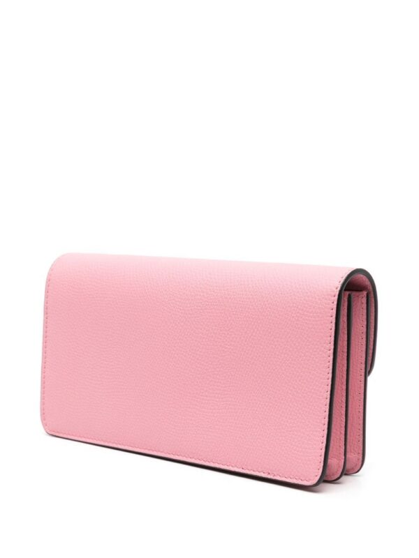 22465844_53107380_1000.jpg Valentino Garavani VLogo Signature leather clutch bag
