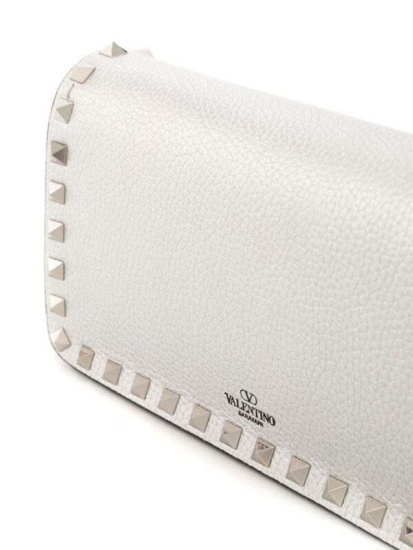 22466317_52433902_1000.jpg Valentino Garavani Rockstud leather wallet-on-chain