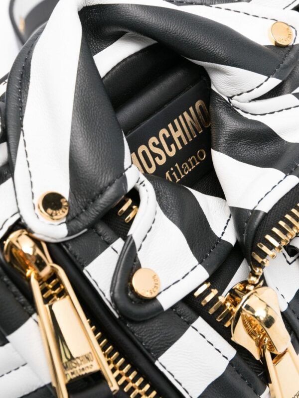 22498225_52464967_1000.jpg Moschino Biker belt bag