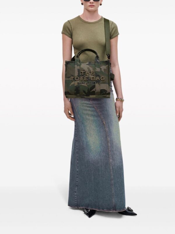 22509610_52728334_1000.jpg Marc Jacobs The Medium Camo Jacquard Tote bag