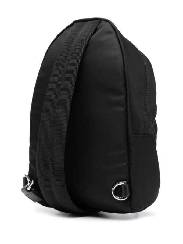 22541314_52572466_1000.jpg Givenchy small Essential U gabardine backpack